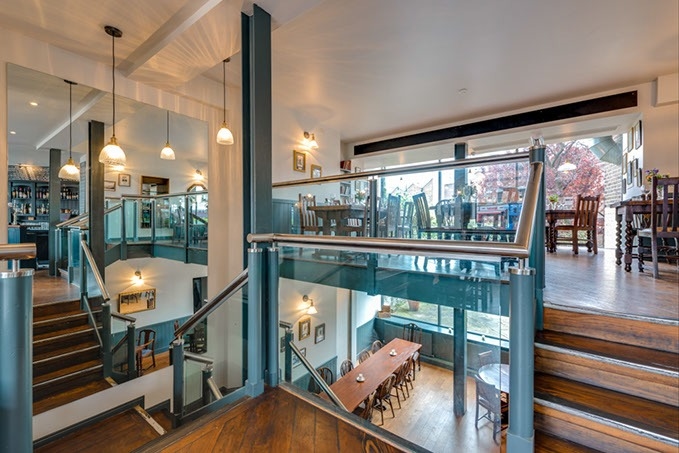 Photo of The Pearl And Feather