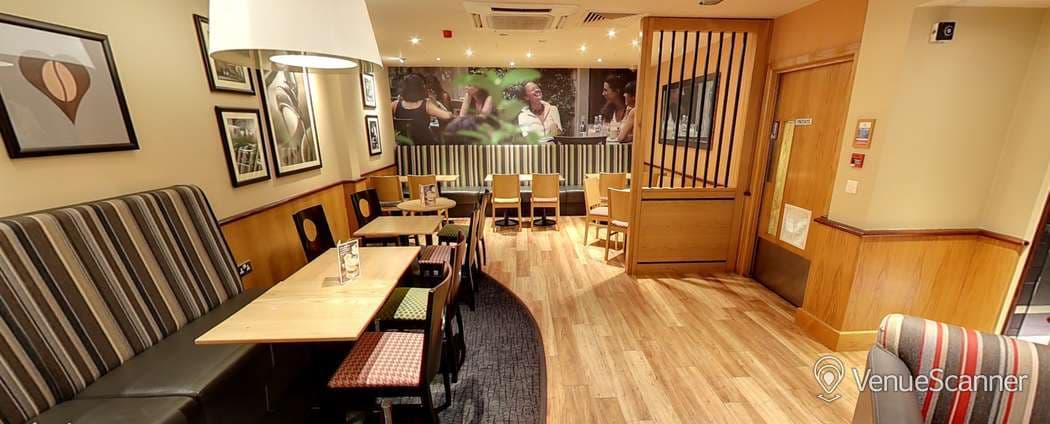 Battersea, Hilton London Olympia photo #3