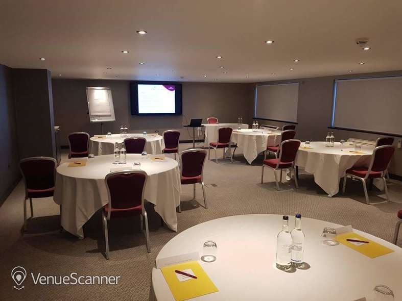 Steventon, Crowne Plaza Basingstoke photo #1