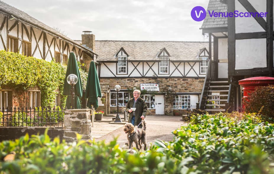 Last Drop Village Hotel & Spa, Harwood Suite photo #3