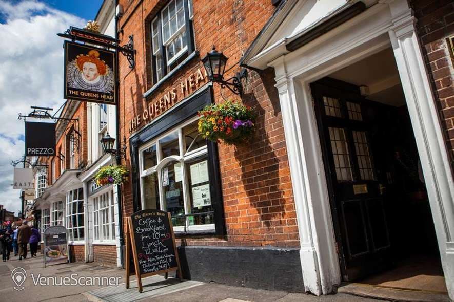 Exclusive Hire, The Queen's Head photo #5