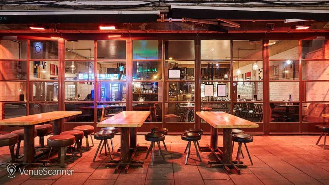 104, 100 Hoxton photo #1