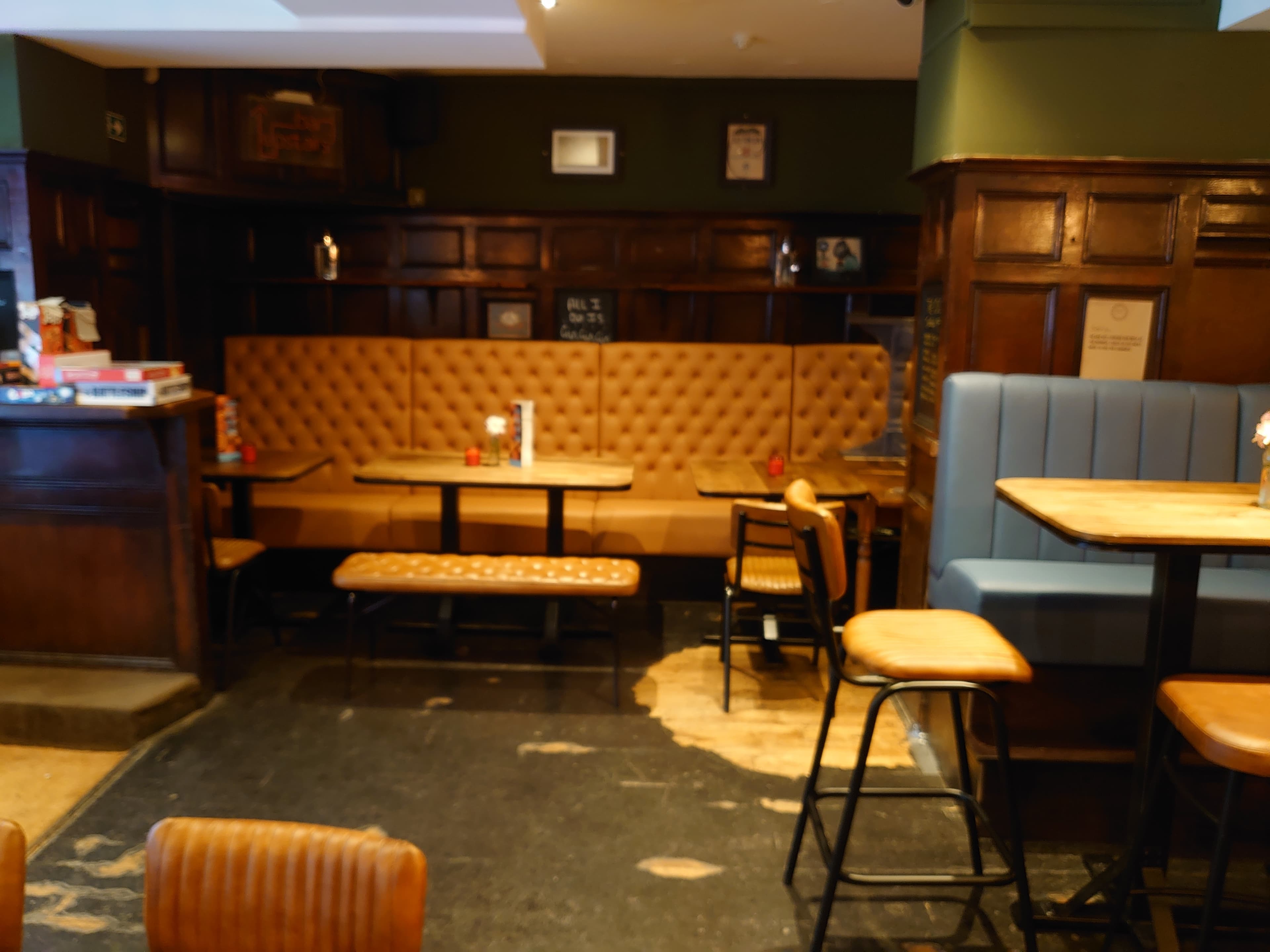 The Oliver Conquest, Full Venue photo #2