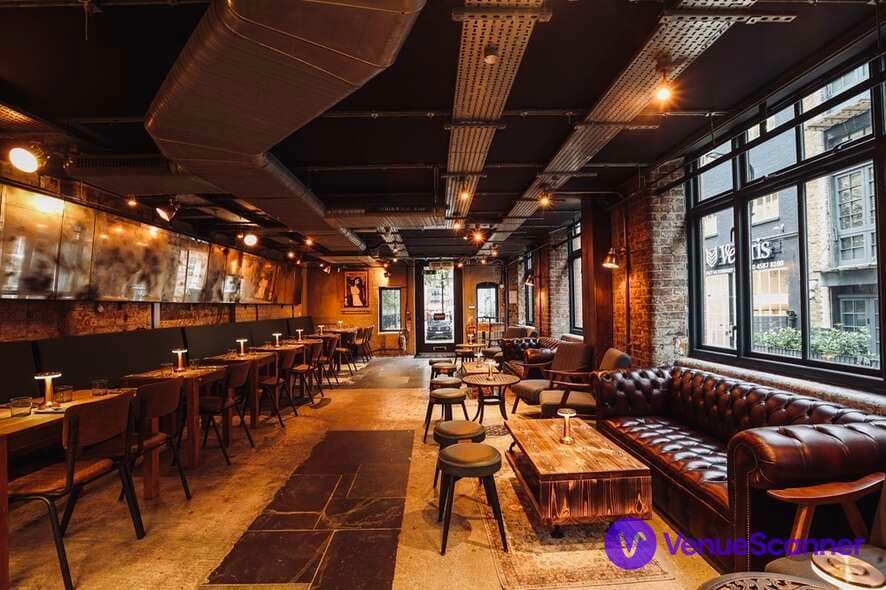 Ground Floor, Odyssey Bar & Lounge photo #2