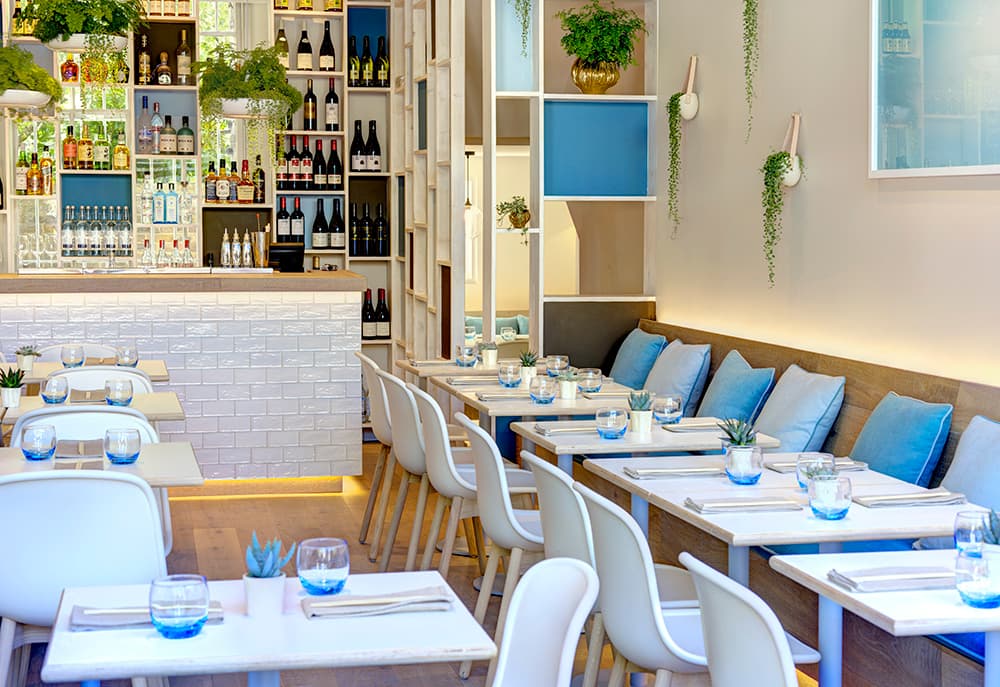 Uli, Main Restaurant photo #2