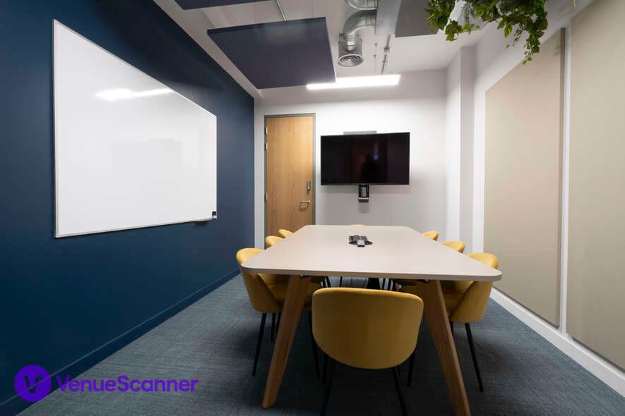 Vivienne, Runway East Shoreditch photo #3