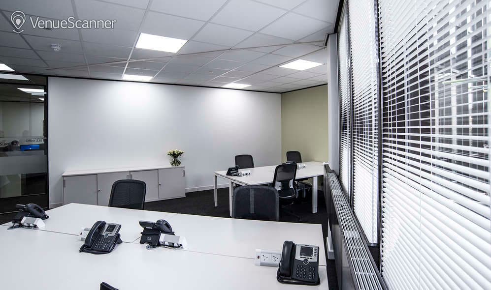 MR2, Regus London Borough High Street photo #1