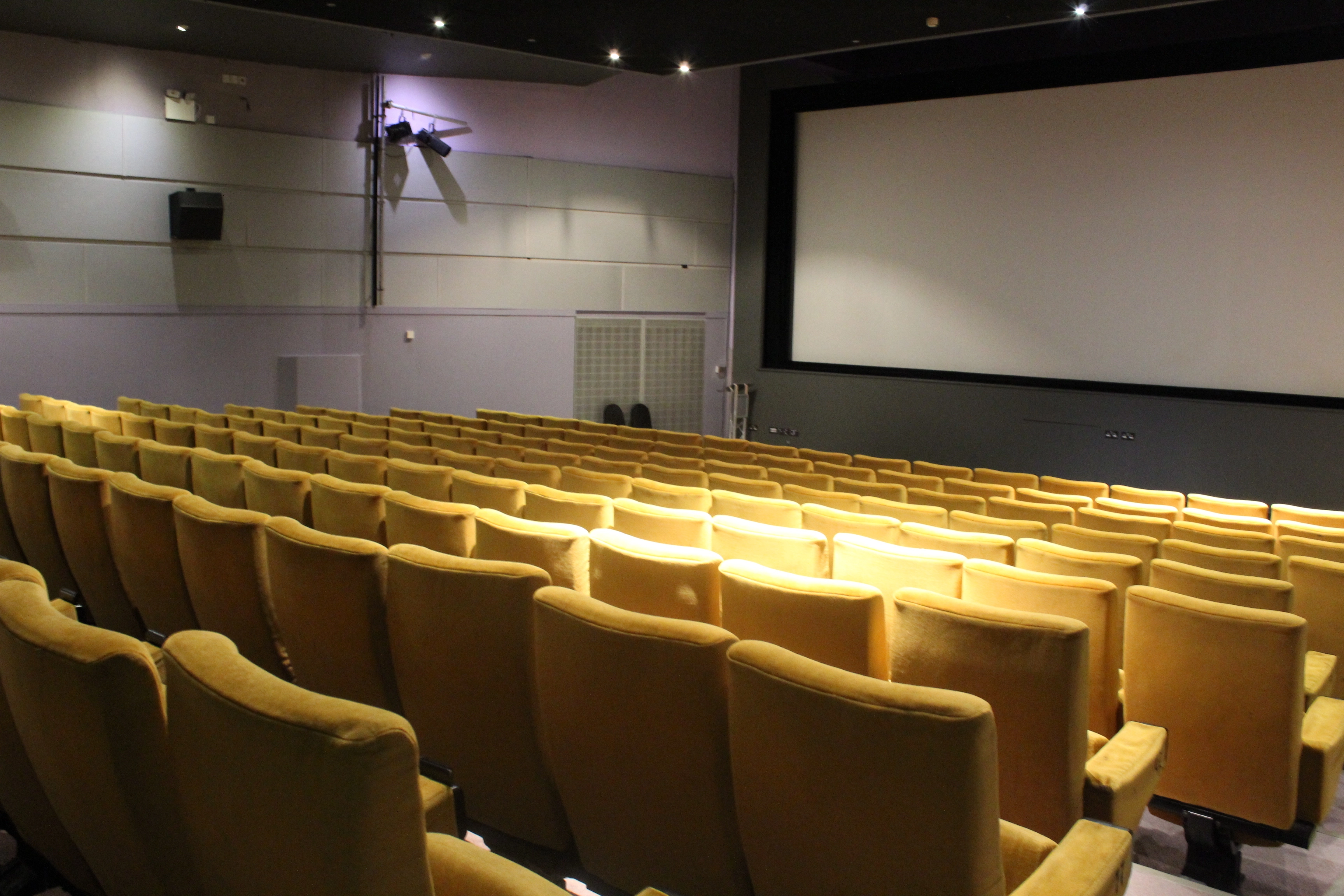 Photo of Showroom Workstation, Showroom 5