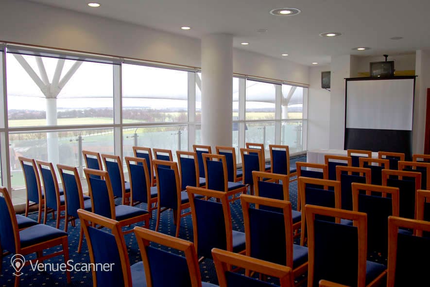 Limekilns Suite, Newmarket Racecourses photo #2