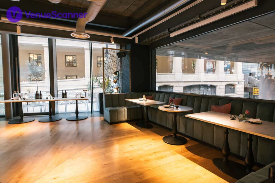 Group Bookings, The Listing Bar photo #3