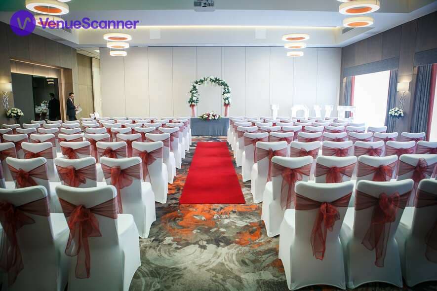 Clayton Hotel Chiswick, Chiswick North photo #3