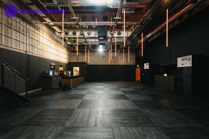 Room 2, Amber's Club photo #3