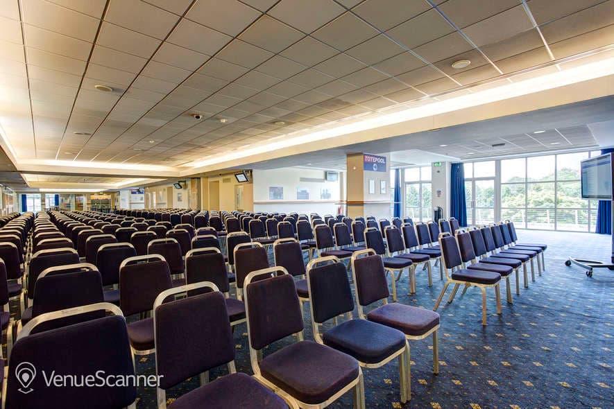 Premier Suite, Kempton Park Racecourse photo #2