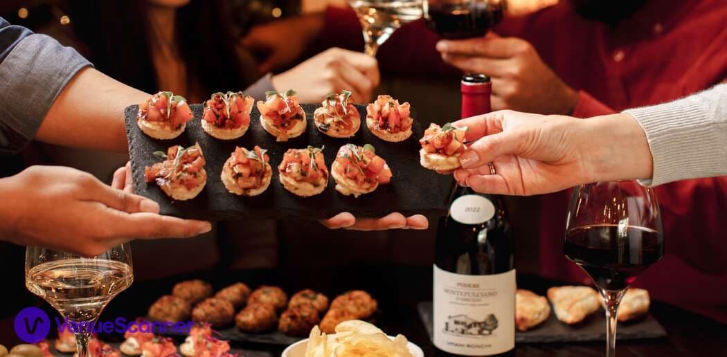 Full Venue W/ Outdoor Space, Notes Coffee Roasters & Bars - Canary Wharf photo #3