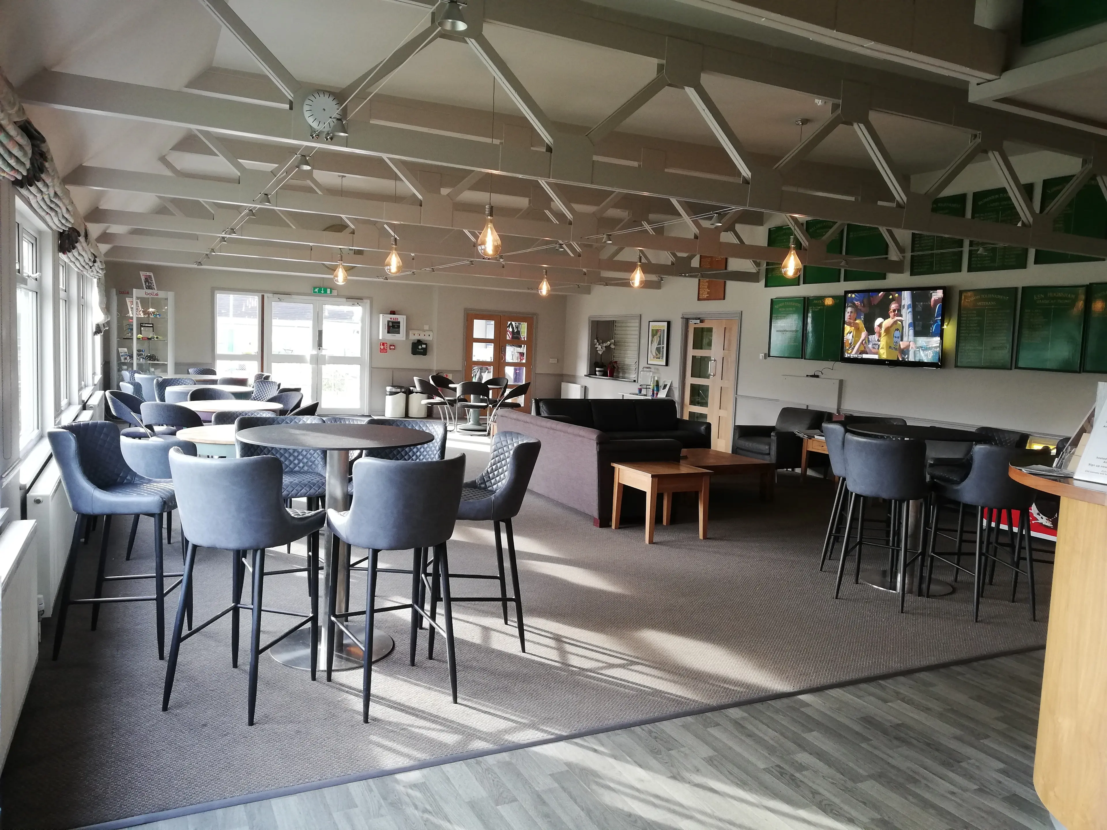 The Bourne Club Lounge/Bar