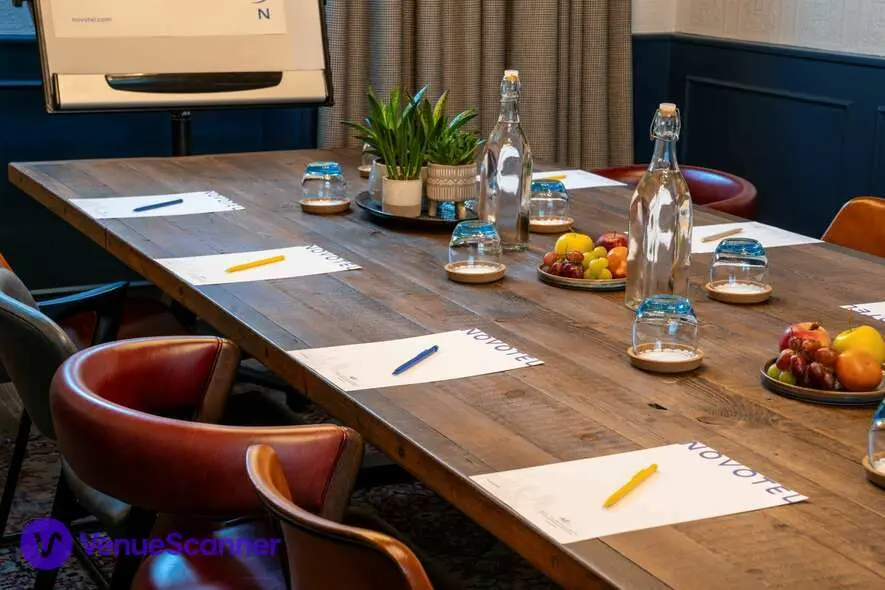 Executive Boardroom, Novotel Edinburgh Park photo #2