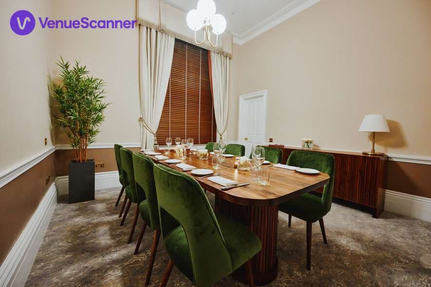 Club Prive, Roseate House London photo #1