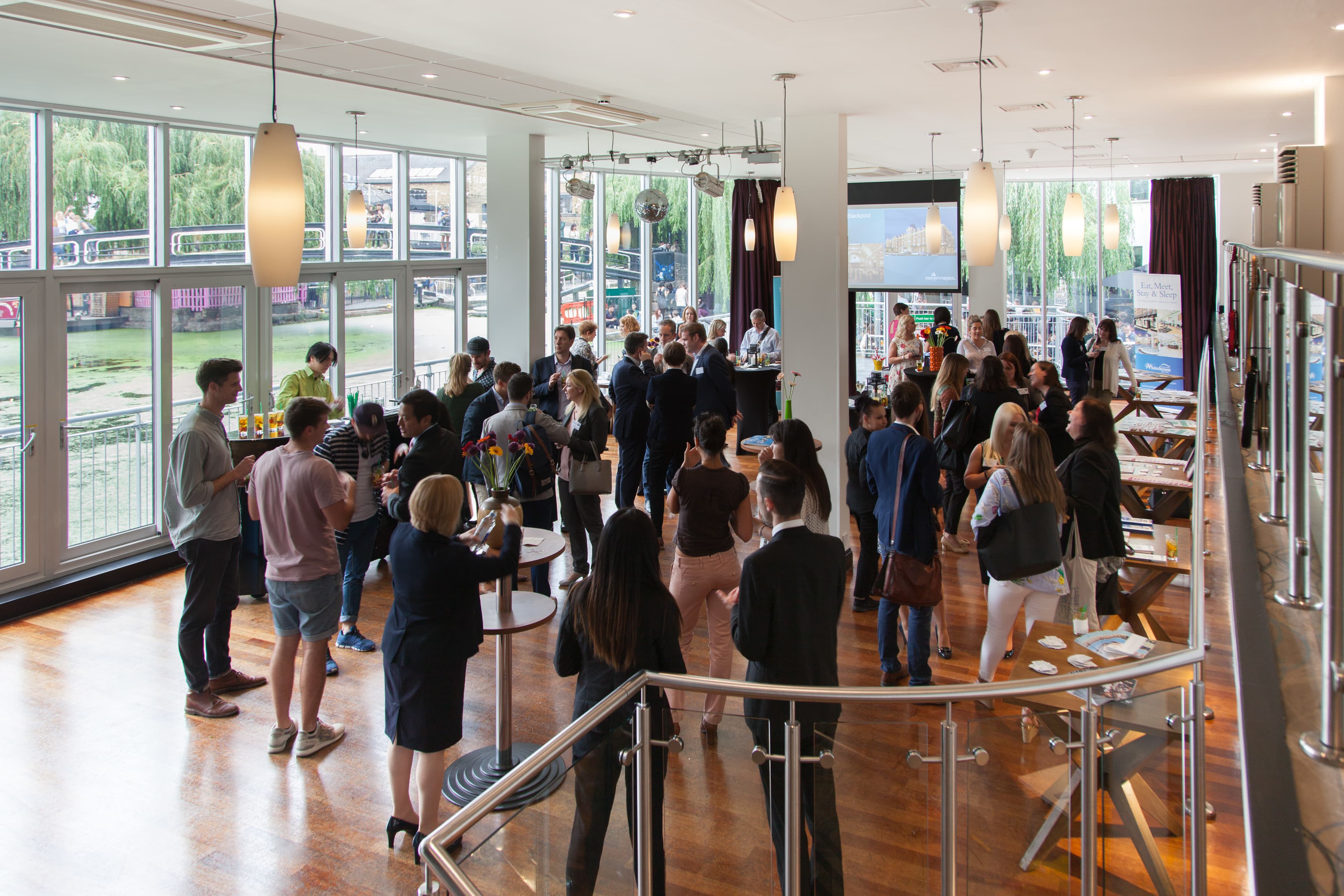 Holiday Inn Camden Lock, Glasshouse On The Lock photo #2