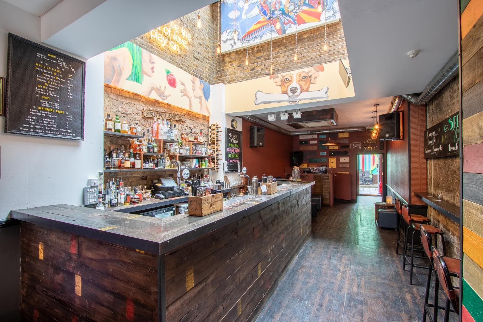 Lounge Bar And Garden