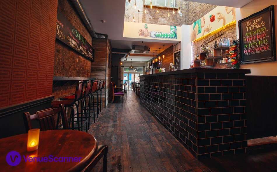 Exclusive Hire, Apples And Pears photo #3