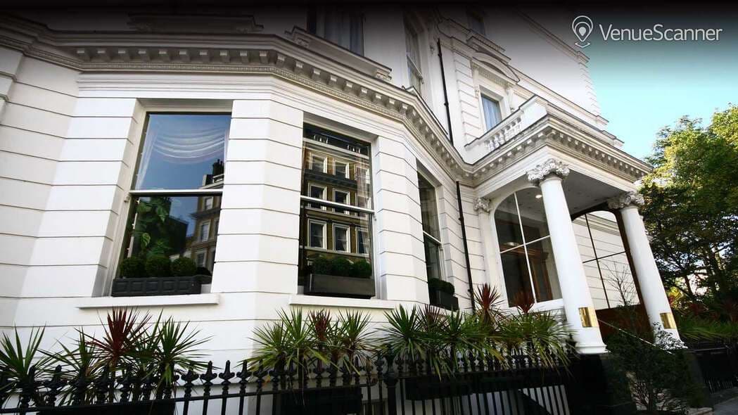 Library Suite, Strathmore Hotel photo #3