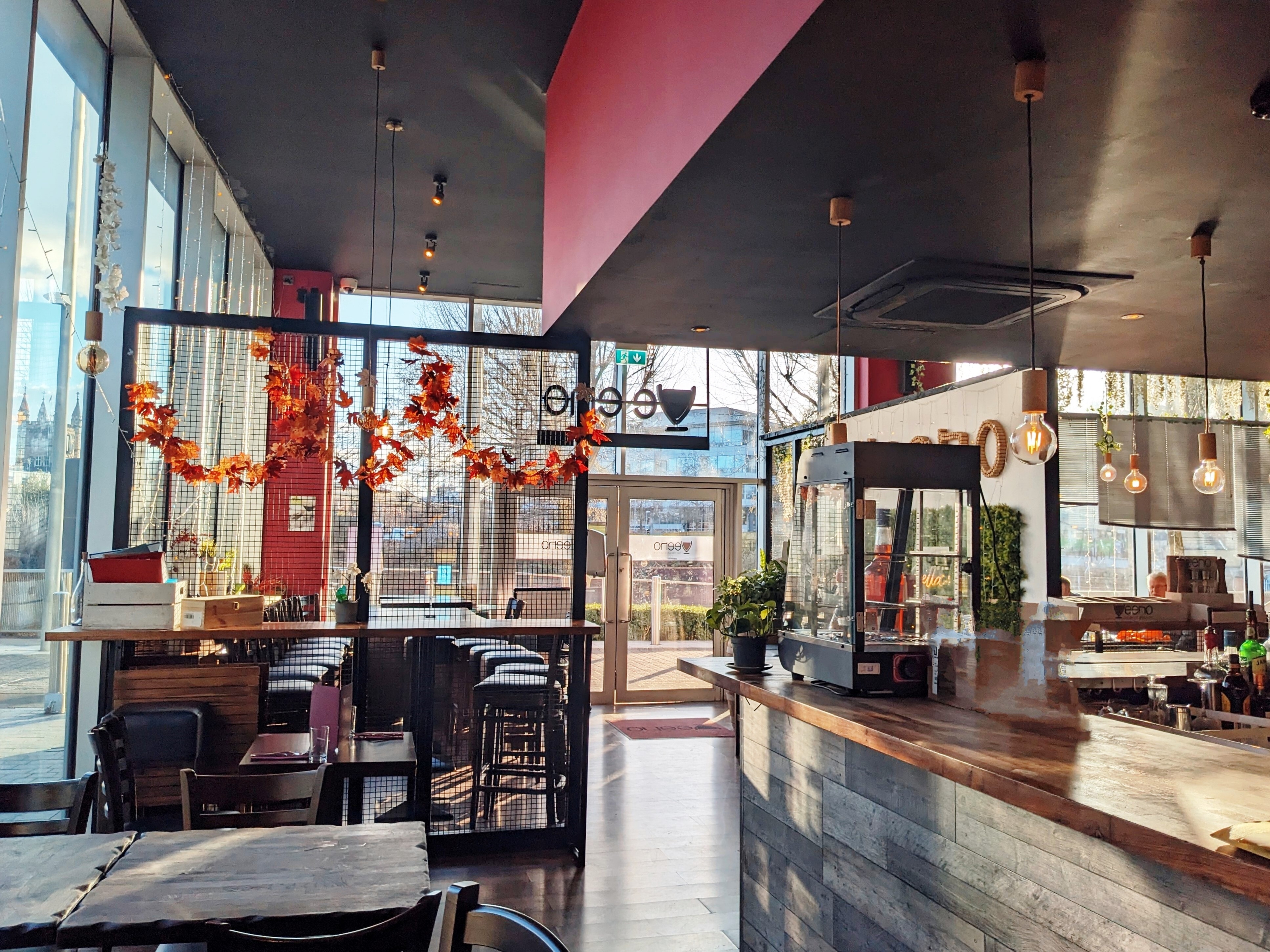 Photo of Veeno Bristol, The Barrels