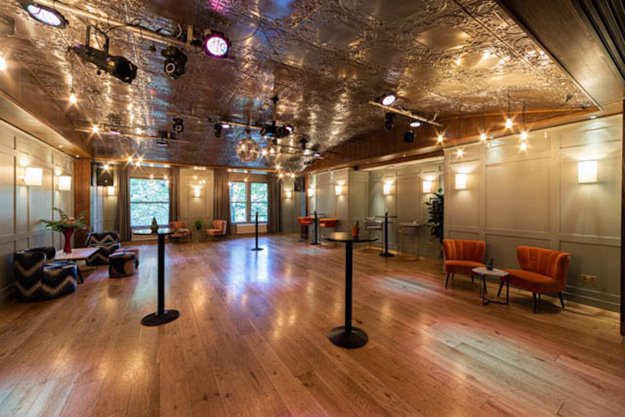 Century Club, Green Room photo #2