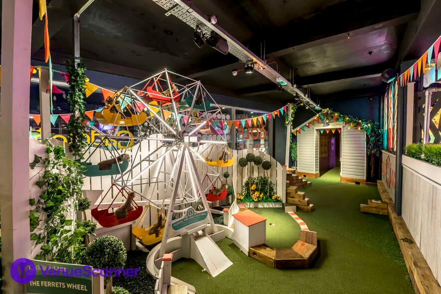 Whole Venue, Caddies Southend photo #1