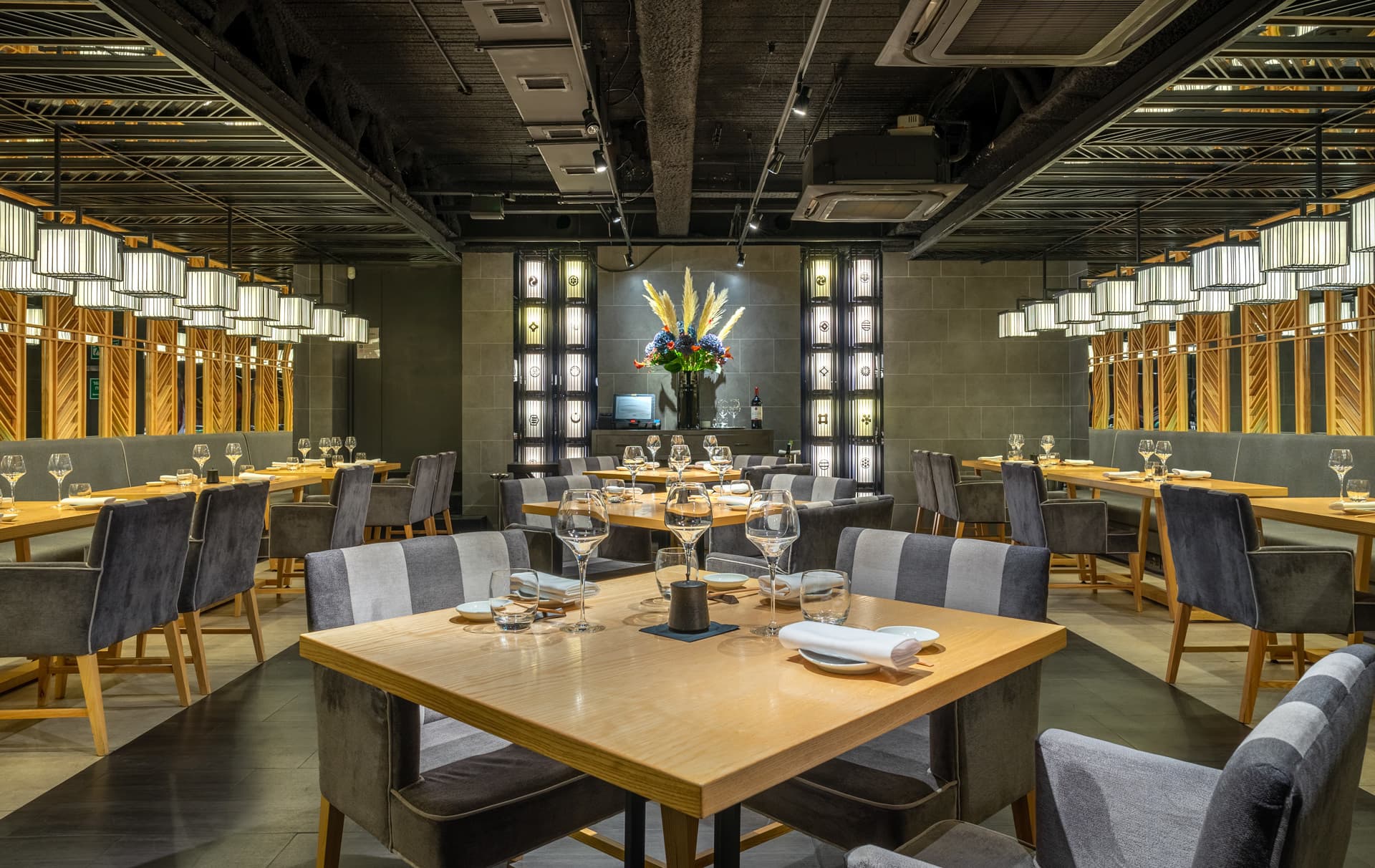 Ginza St.James's, Main Restaurant photo #2