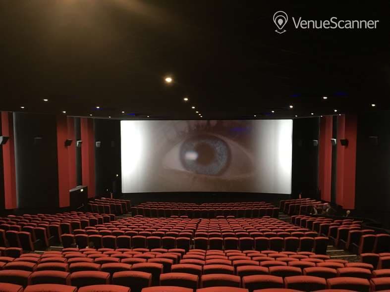 Screen 3 - 676 Seats, Cineworld Glasgow Renfrew Street photo #1