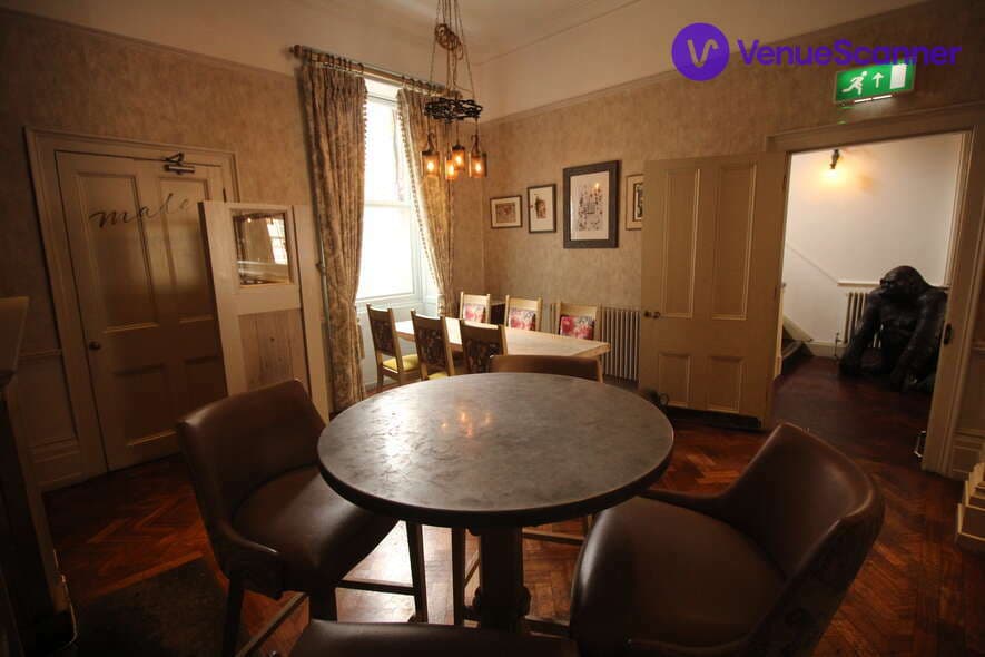 Goldbrick House, Alfred's Wine And Champagne Bar photo #3