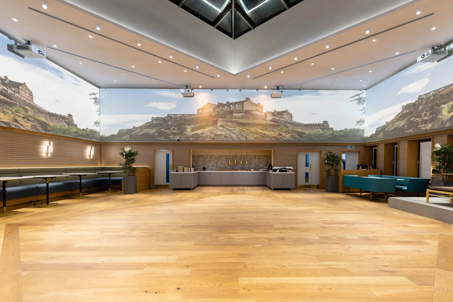 ImagineX, YOTEL Edinburgh photo #2