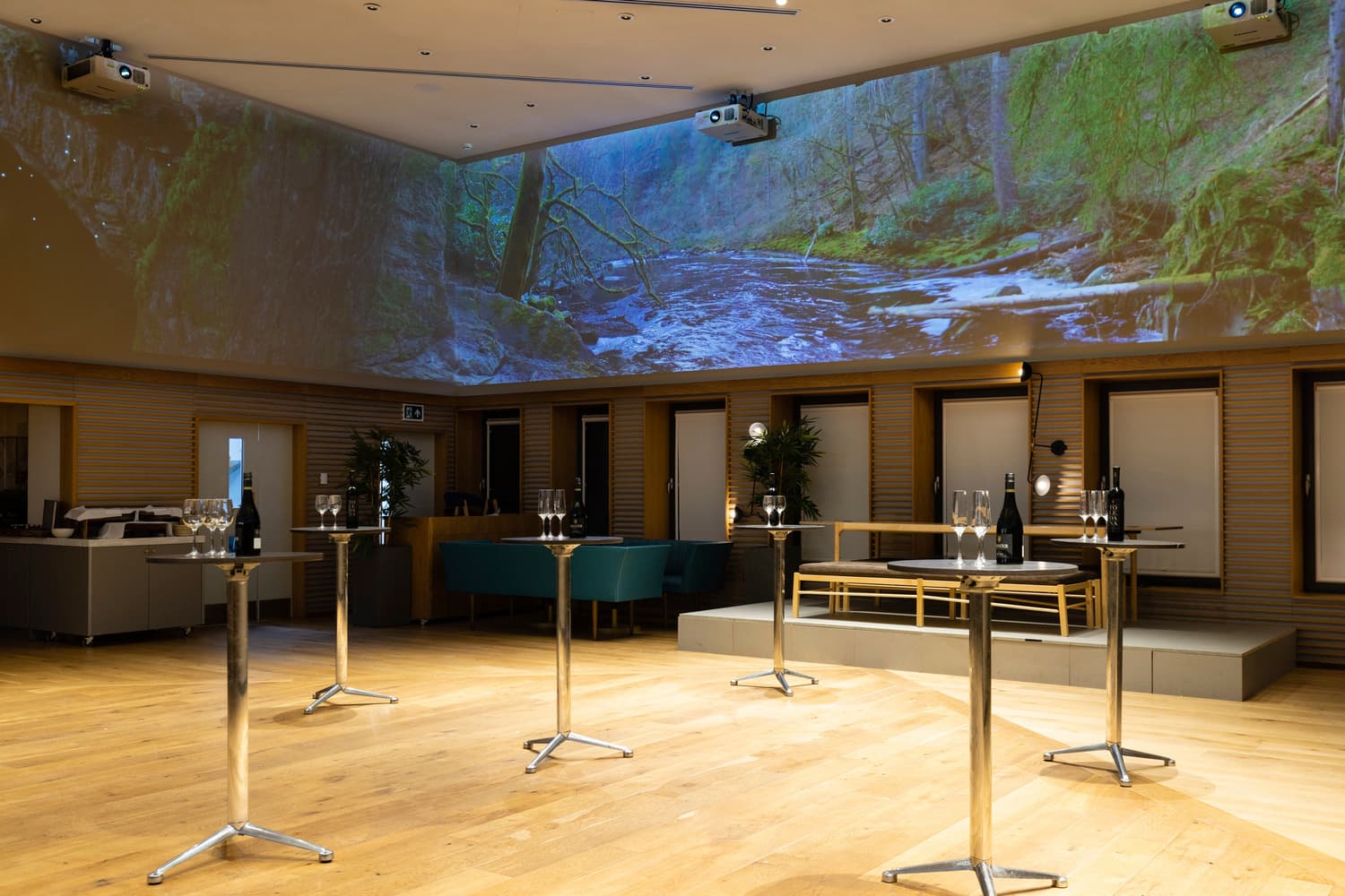 ImagineX, YOTEL Edinburgh photo #3