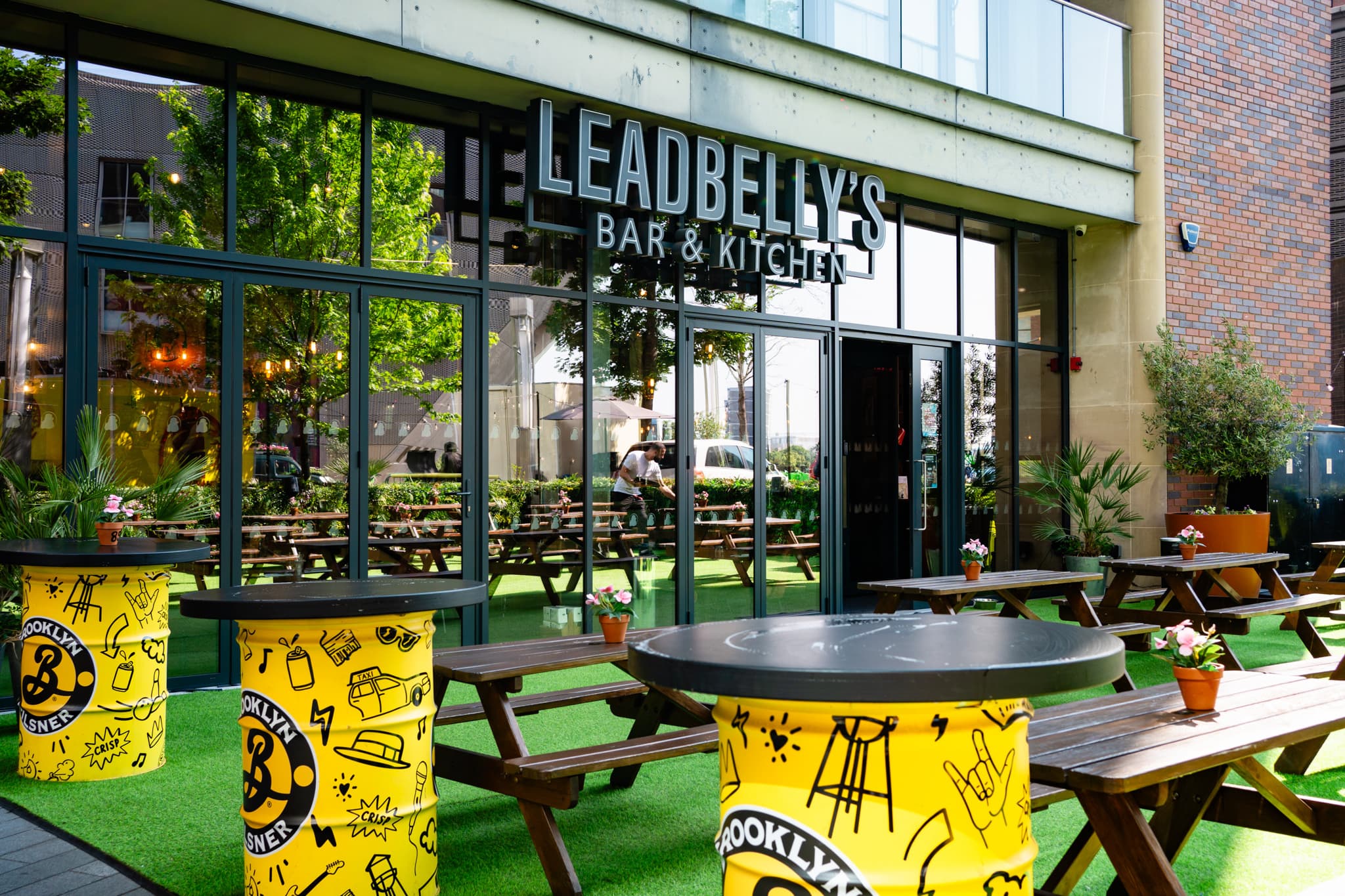 Leadbelly's Bar & Kitchen, Outdoor Terrace photo #2