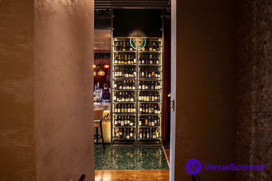 Smith's Bar, Smith's Bar & Grill photo #1