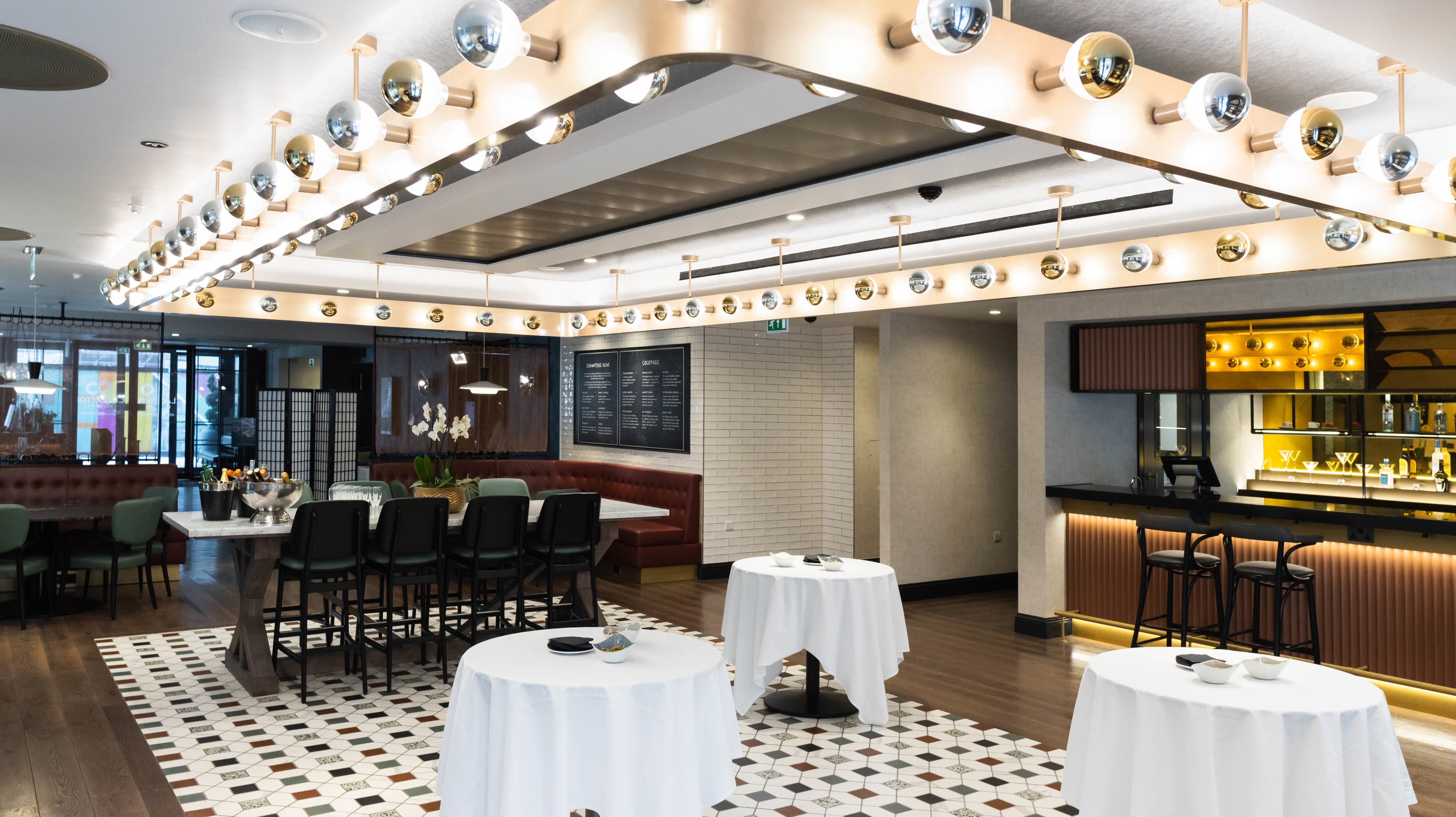 Globe Bar At Clayton Hotel City Of London