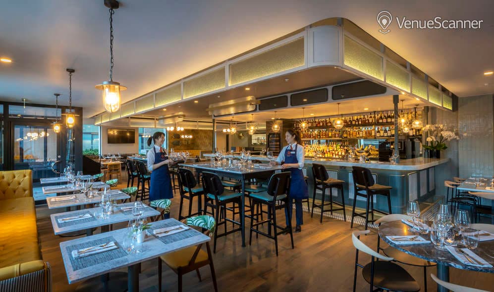 Grill Bar And Restaurant At Clayton Hotel City Of London, Clayton Hotel City Of London photo #1