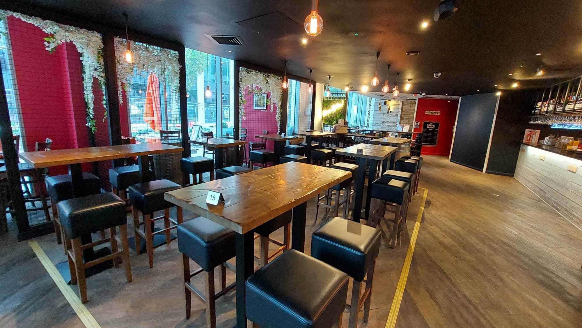 Veeno Leeds, Wellington Place, The Cuore photo #2