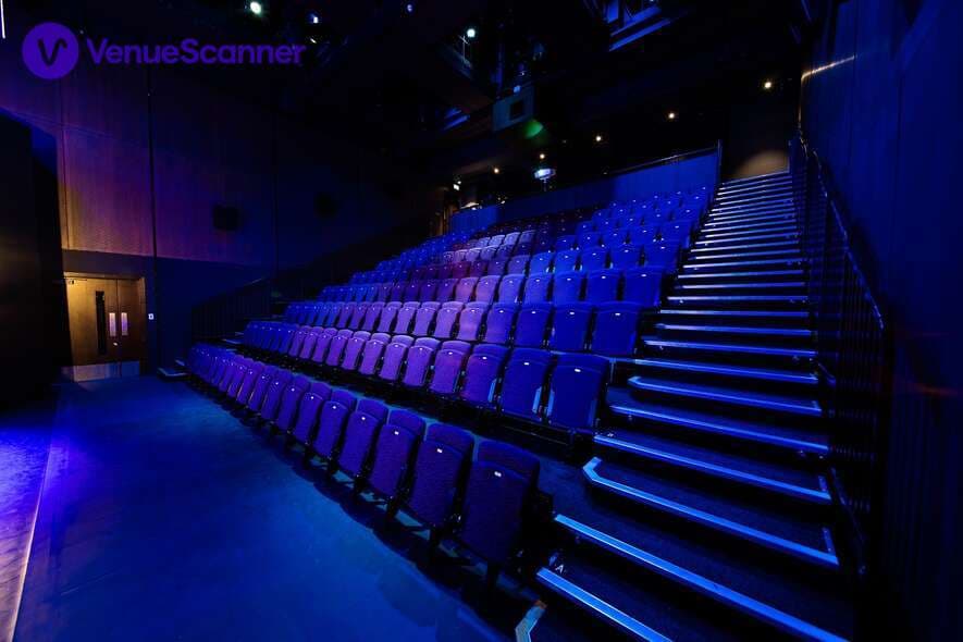 Studio 6, Brixton House photo #10