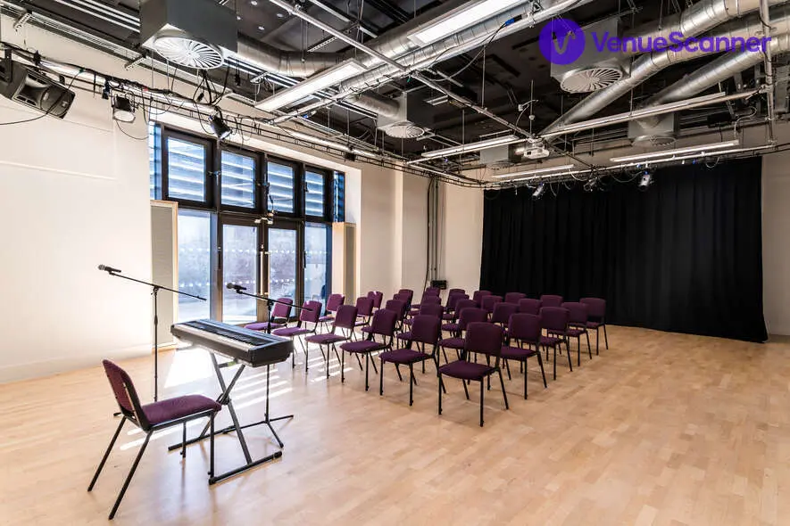 Studio 6, Brixton House photo #2