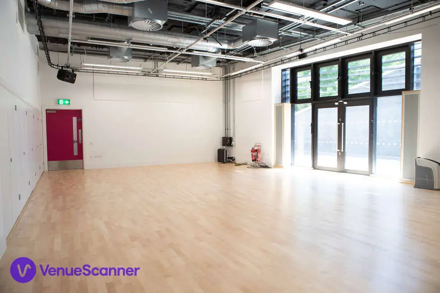 Studio 6, Brixton House photo #3