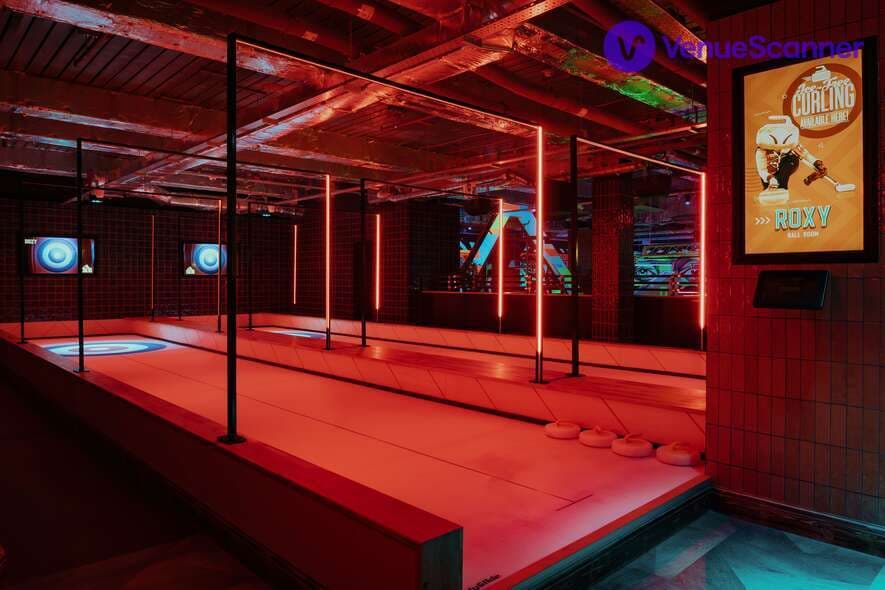 The Lodge, Roxy Ball Room, St Mary Axe London photo #3