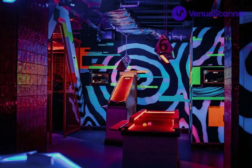 Crazy Pool, Roxy Ball Room, St Mary Axe London photo #2