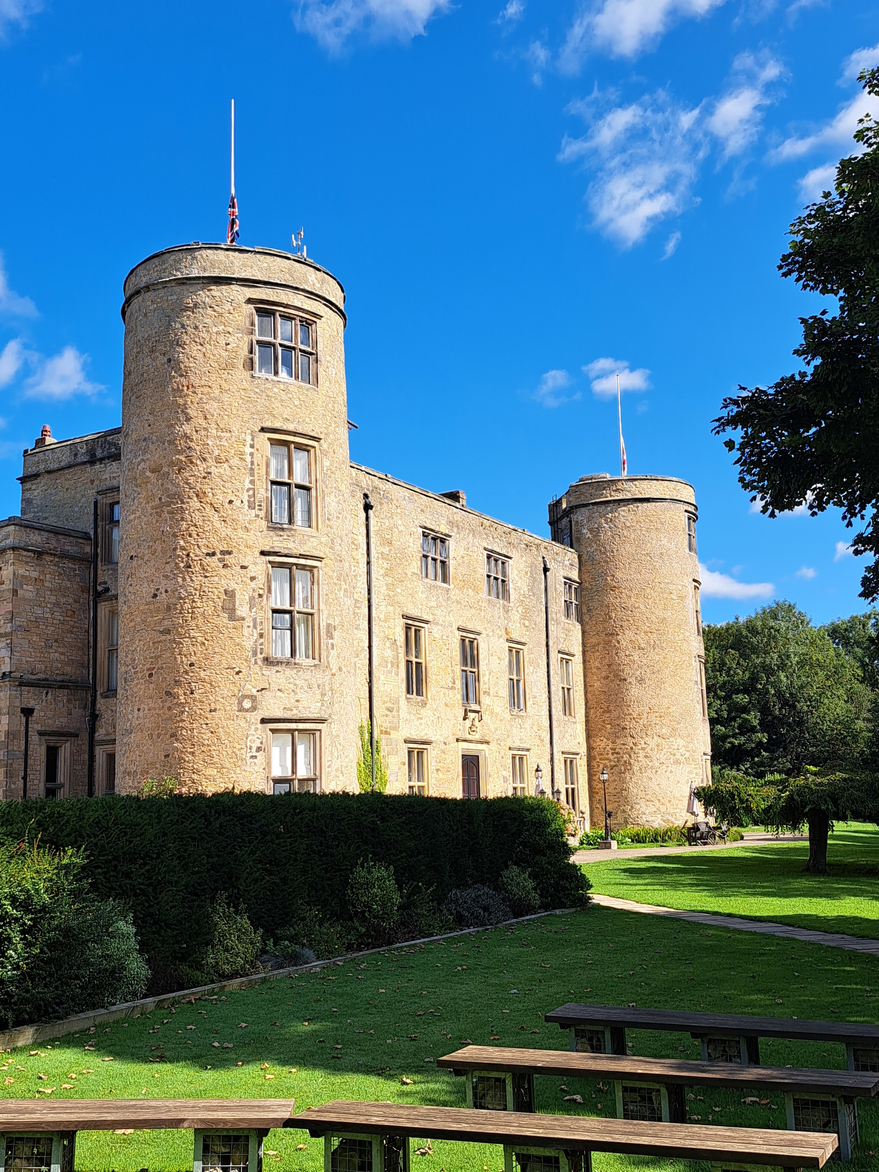 Photo of Walworth Castle Hotel
