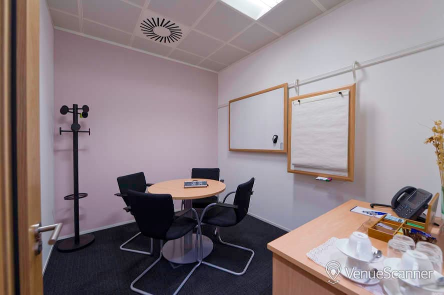 Siena, Regus Maidenhead Broadway photo #1