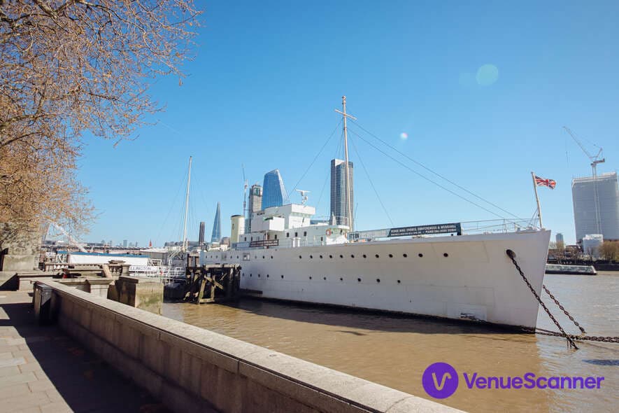 Committee Room, HMS Wellington photo #3