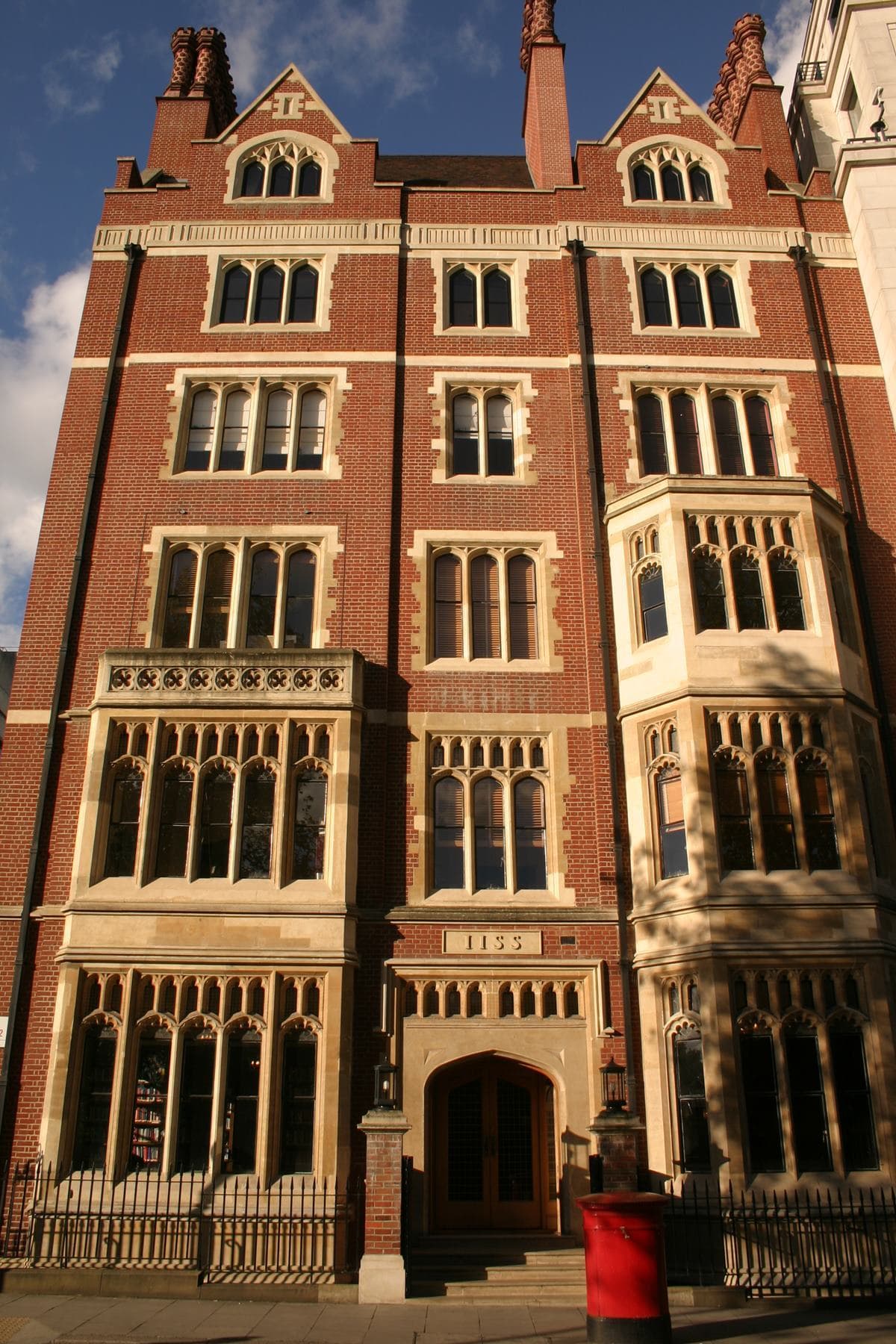 Arundel House photo #2