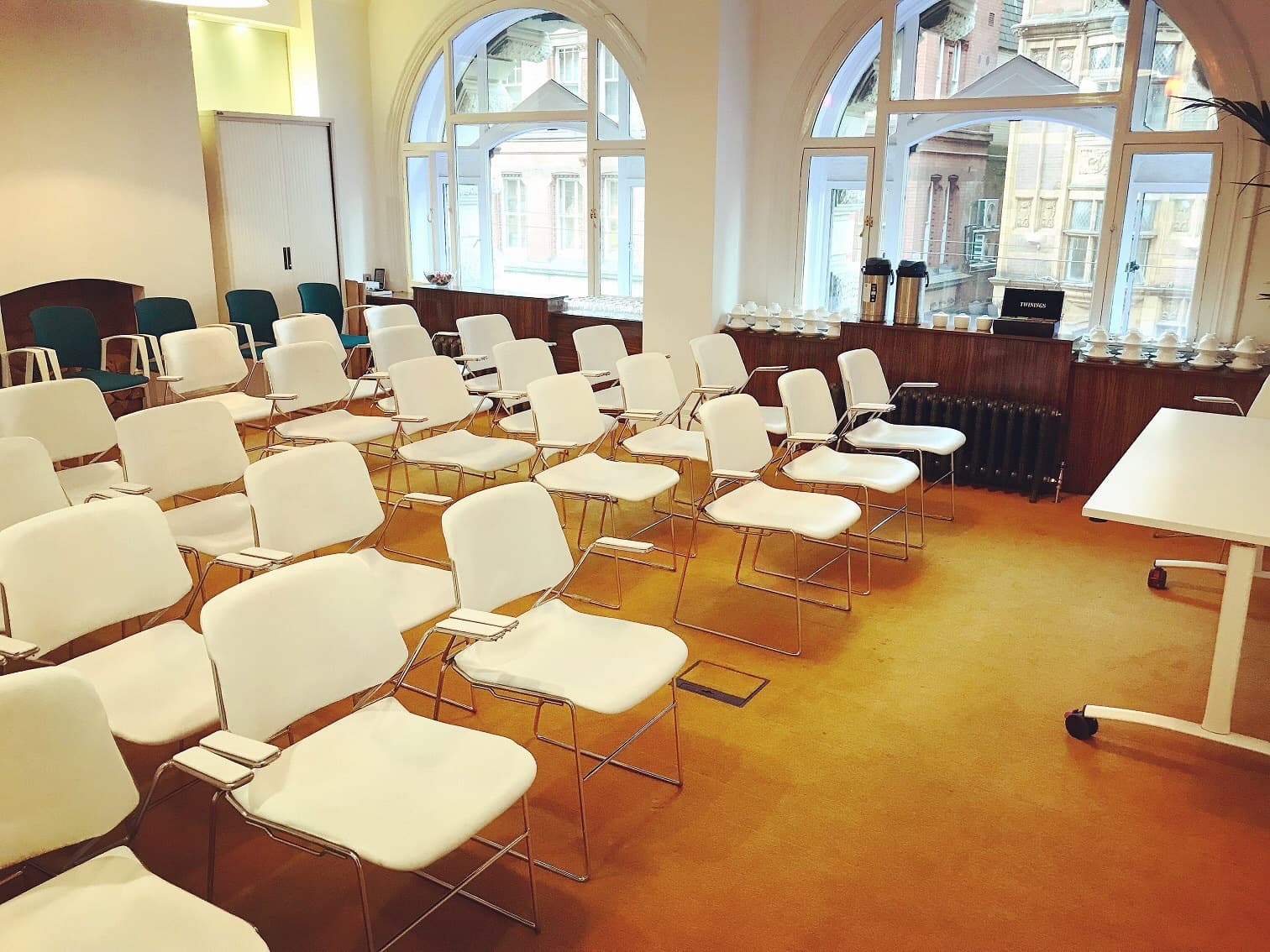 The Offices, Meeting Room 2 photo #2