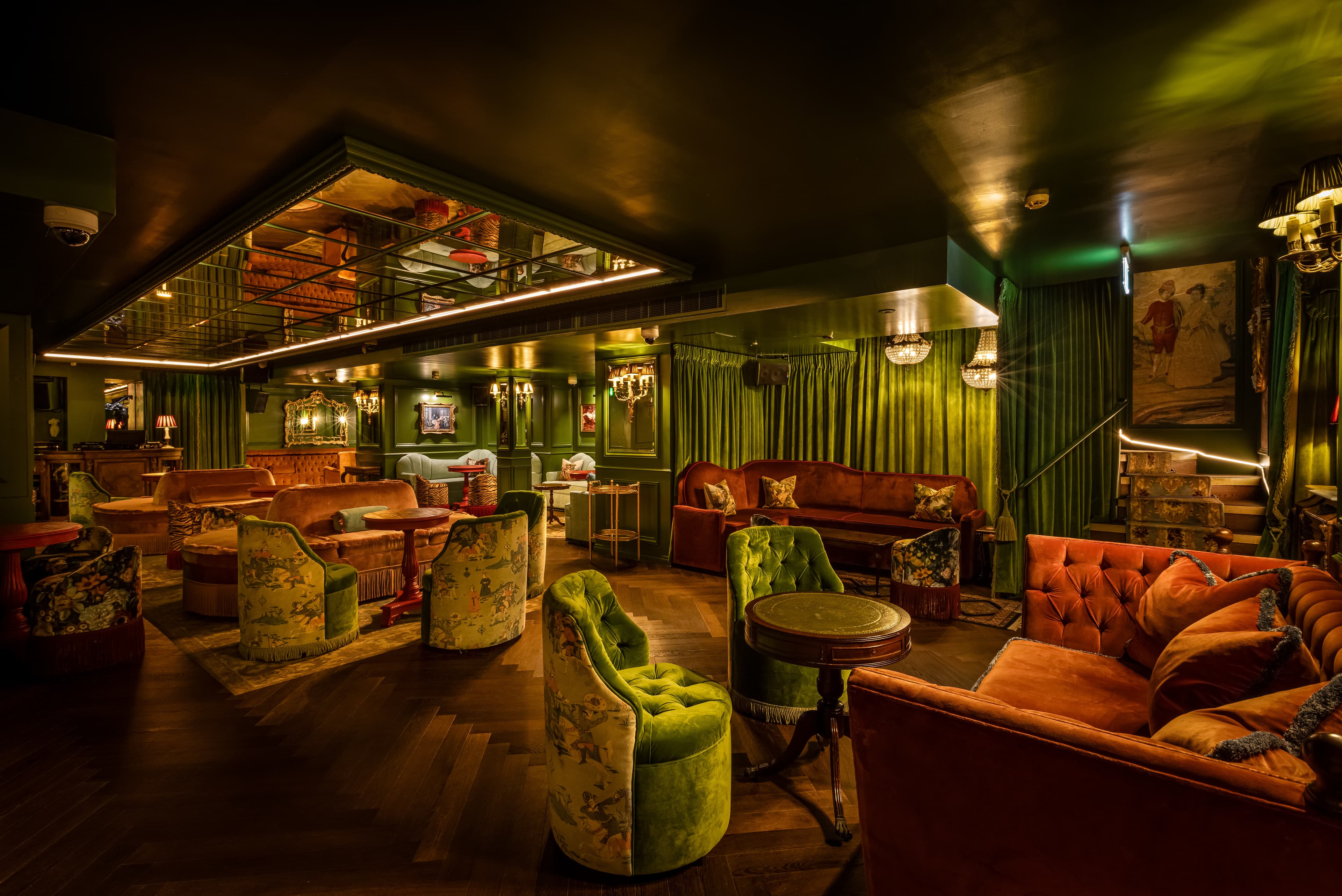 Dear Darling, The Living Room photo #2