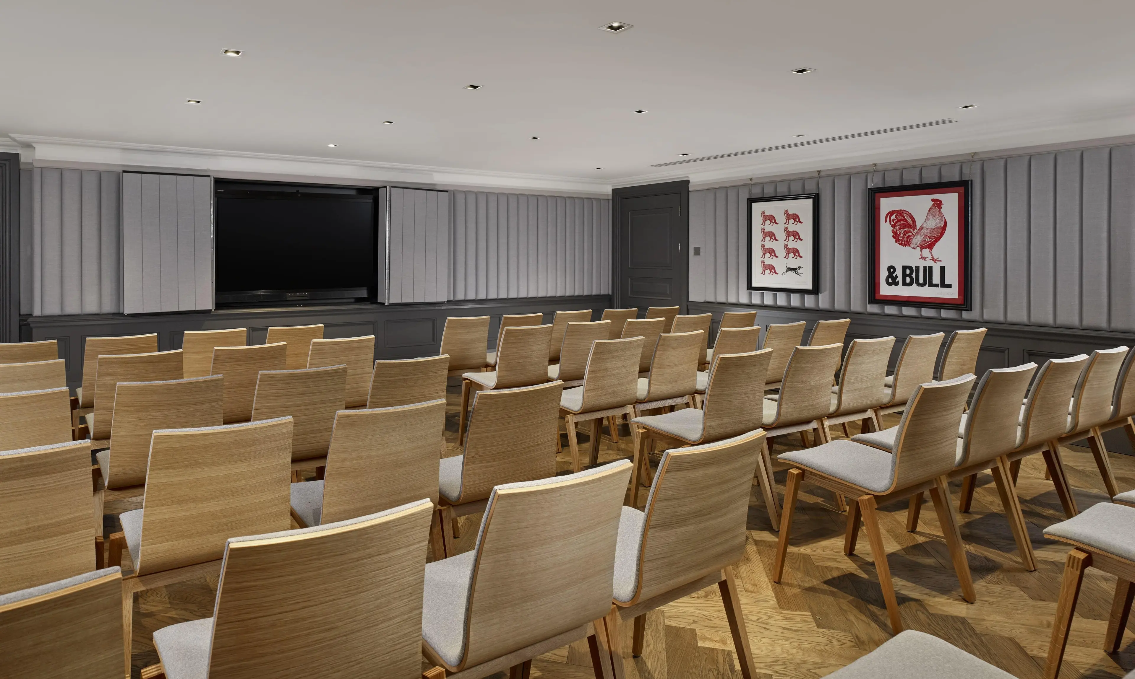 The Gallery, Holmes Hotel photo #3